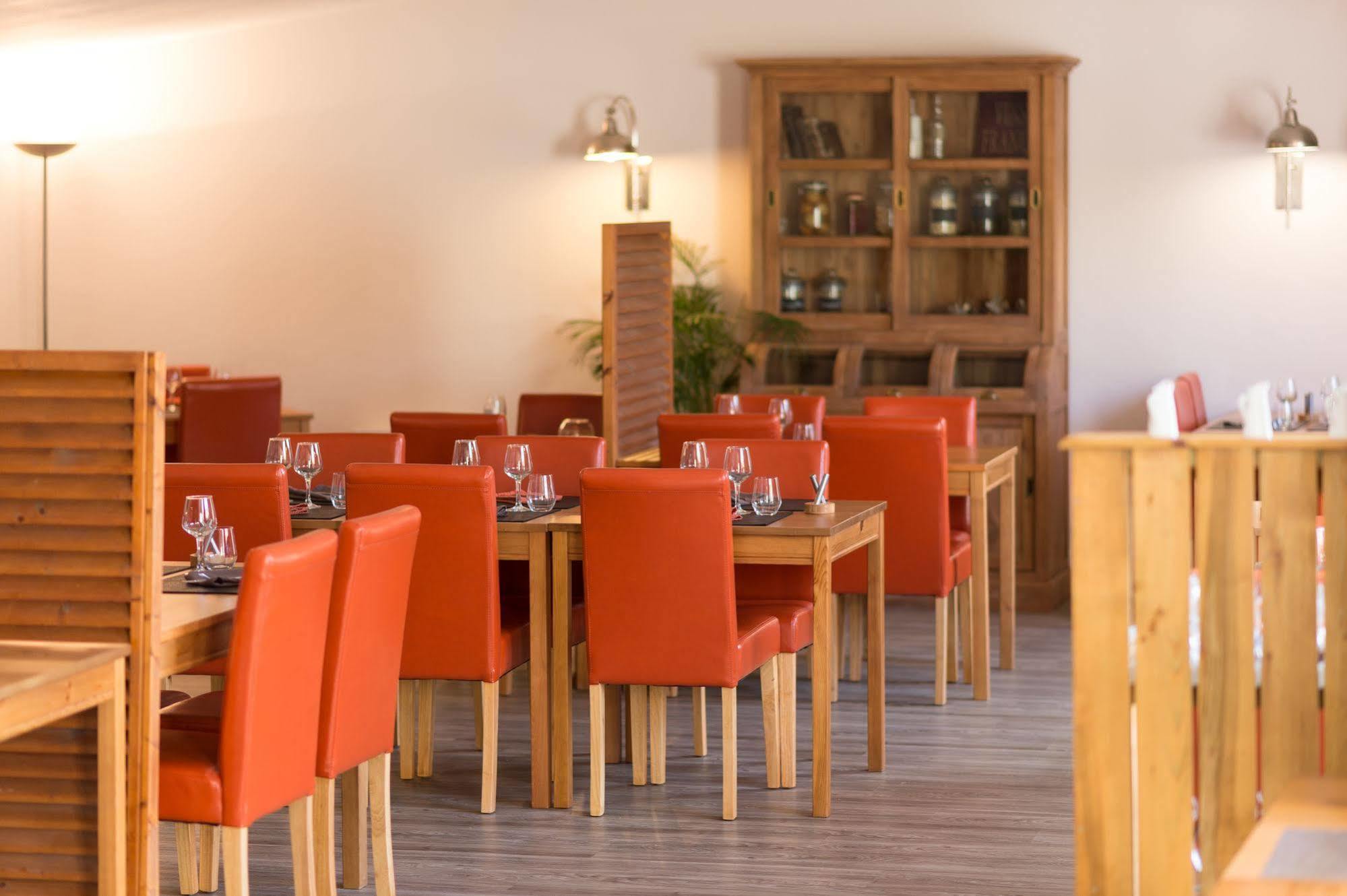 Latitude Ouest Hotel Restaurant & Spa Локронан Екстер'єр фото